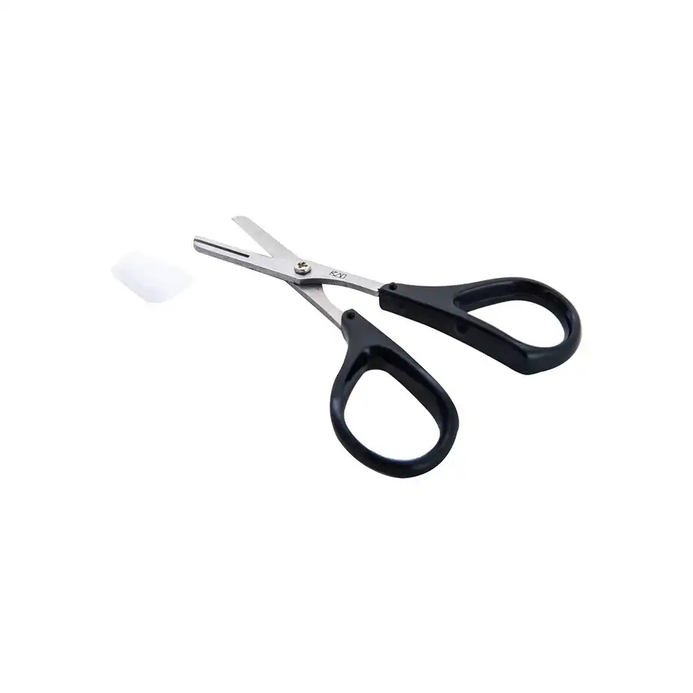 Kai Eyebrow Scissor With Compact Comb - Image 4